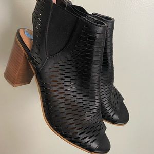 Peep Toe Leather Heel Sandals